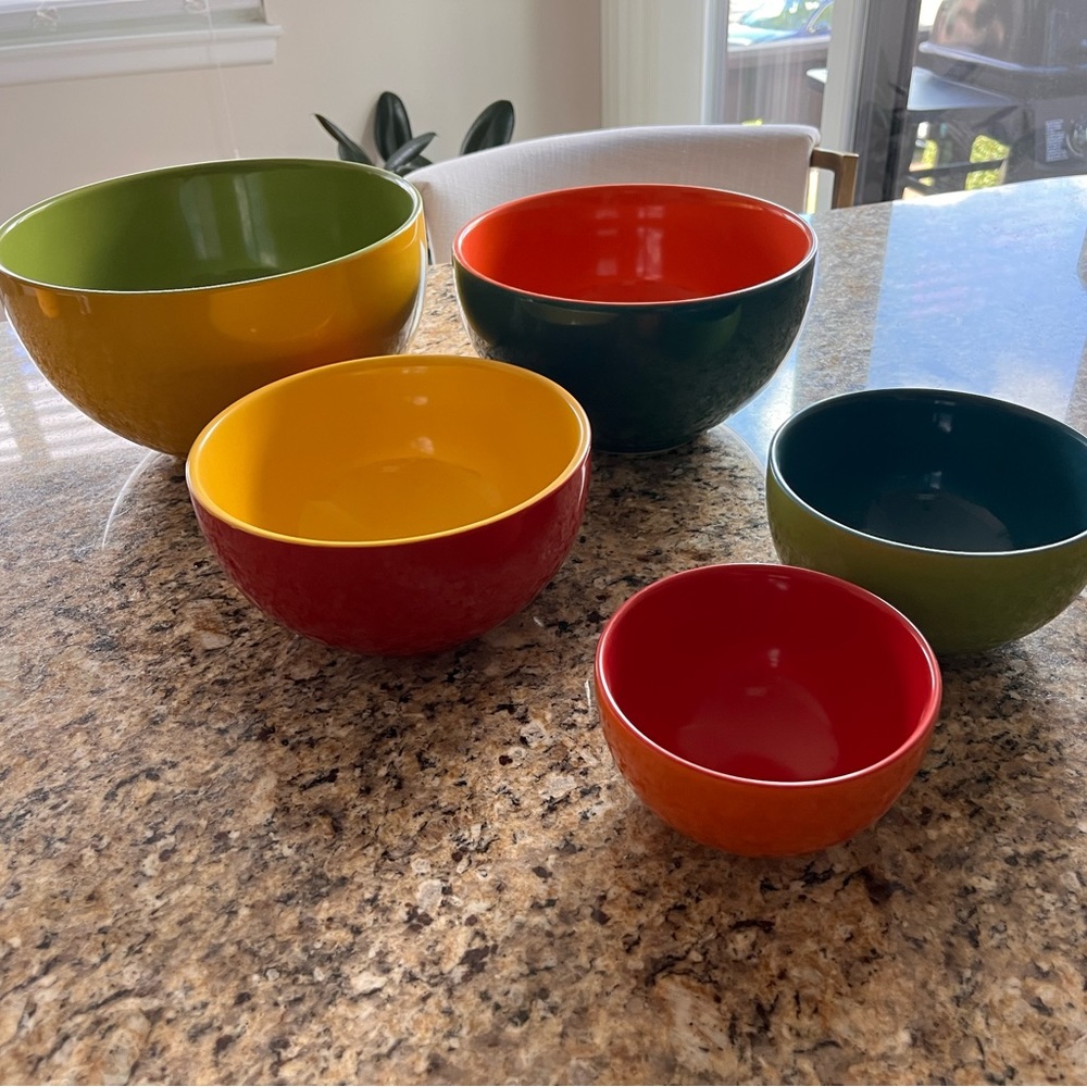 Mixing bowls